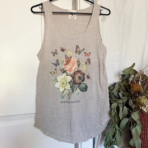 Dirtee Laundry Tank - Picture 1 of 4